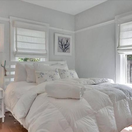 Rivercrest Bungalow Retreat タンパ エクステリア 写真